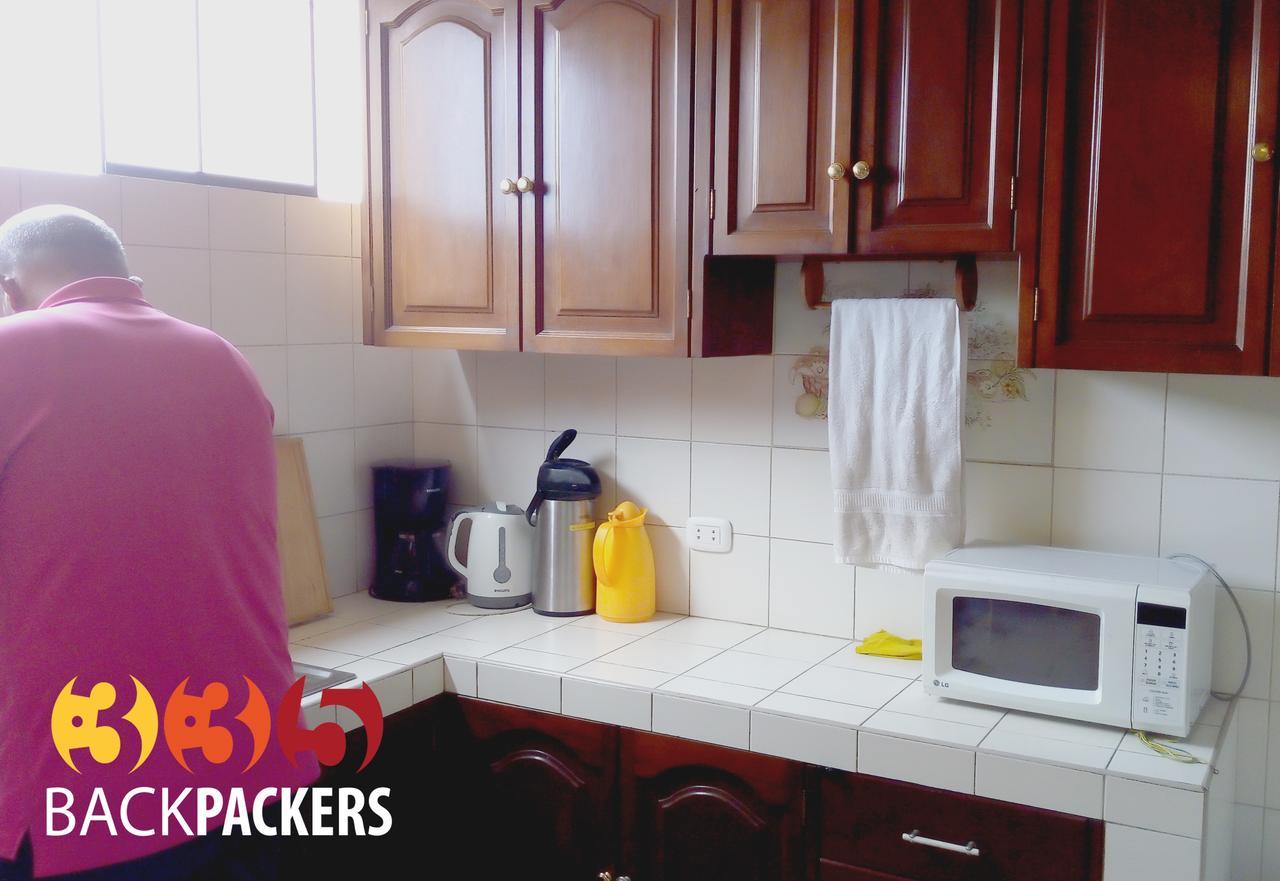 335 Backpackers Hostel Lima Bagian luar foto